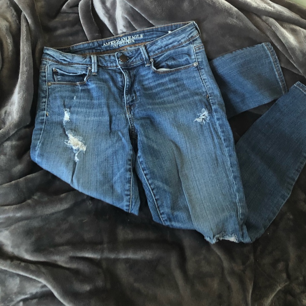 American Eagle Distressed Super Skinny Jeans